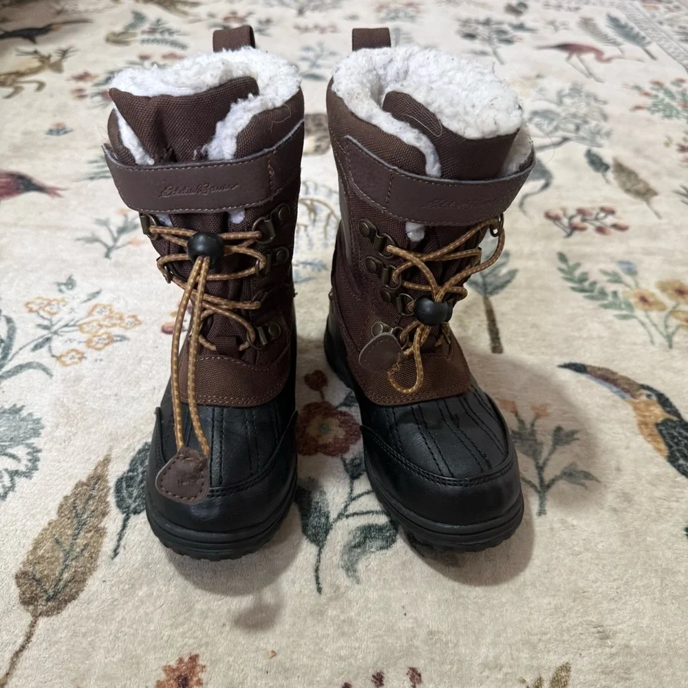 Eddie Bauer Brown and Black Winter Boots with Fur Lining 11